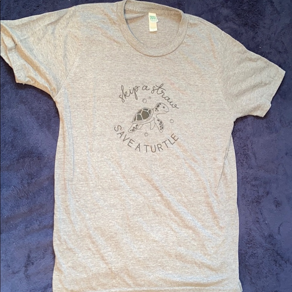 Graphic tee